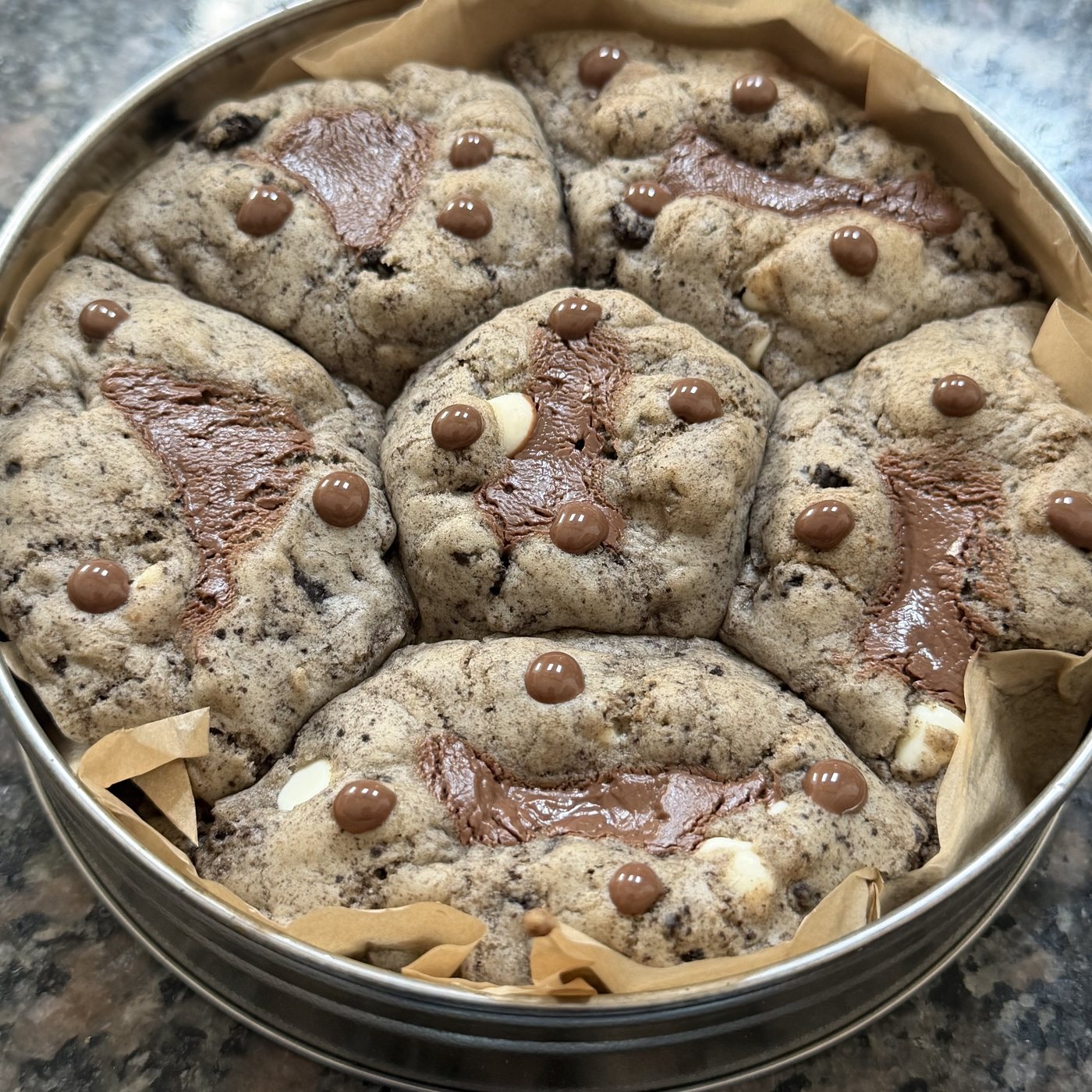 Cookies & Cream Tin — full tin from above
